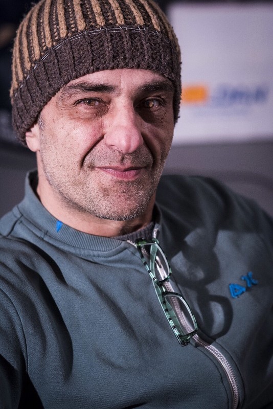 Headshot d5929d3ba3 headshot